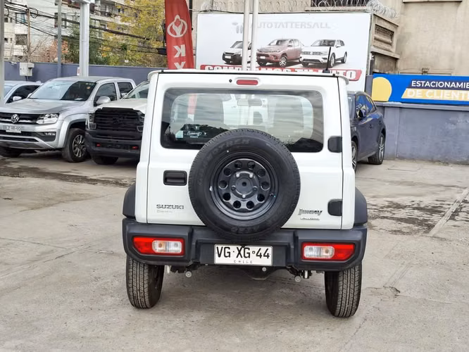 SUZUKI JIMNY 2025