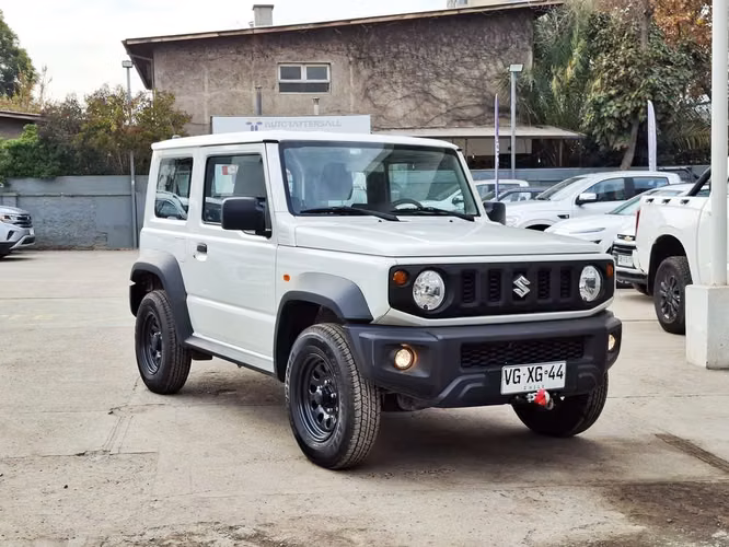 SUZUKI JIMNY 2025