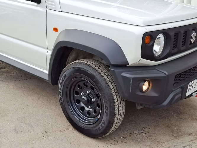 SUZUKI JIMNY 2025