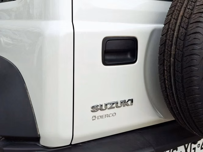 SUZUKI JIMNY 2025