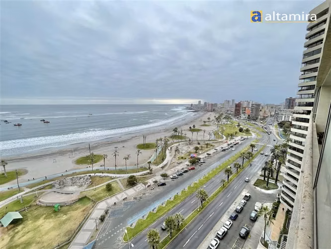 Departamento en venta de 4 dorm. en Iquique