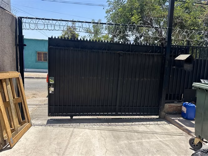 Oficina en arriendo en Recoleta