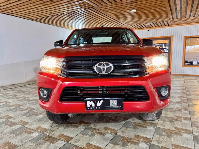 TOYOTA HILUX DX 4x4