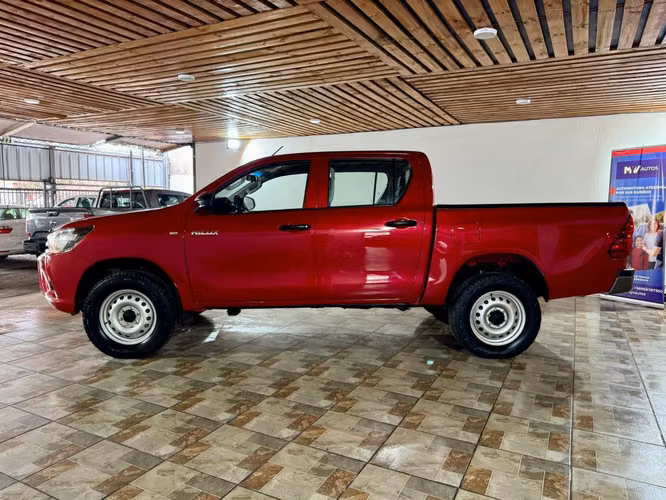 TOYOTA HILUX DX 4x4