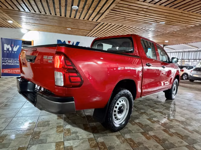 TOYOTA HILUX DX 4x4