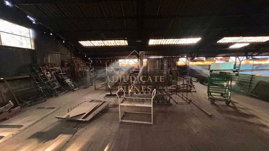 Venta Industria en Departamental con Gran Av  (168287)