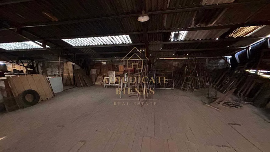 Venta Industria en Departamental con Gran Av  (168287)