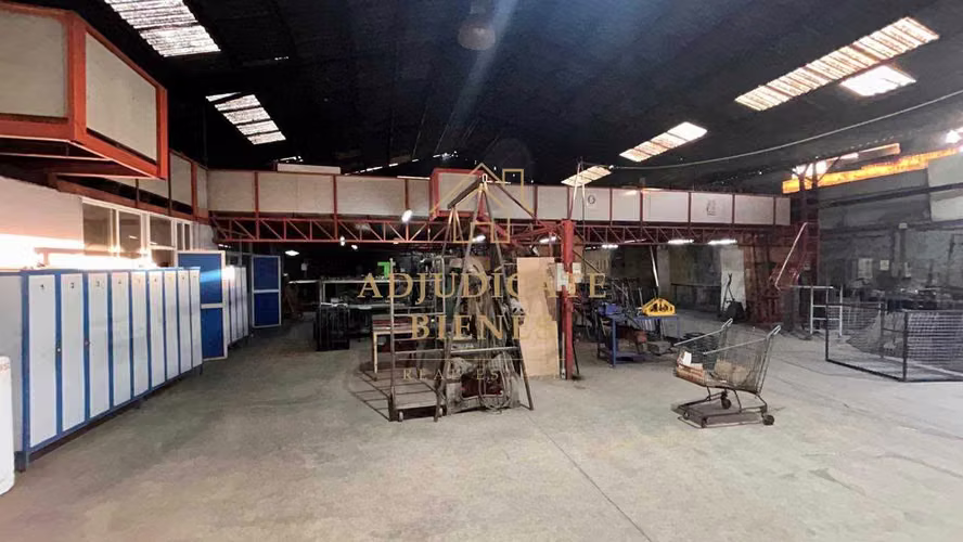 Venta Industria en Departamental con Gran Av  (168287)