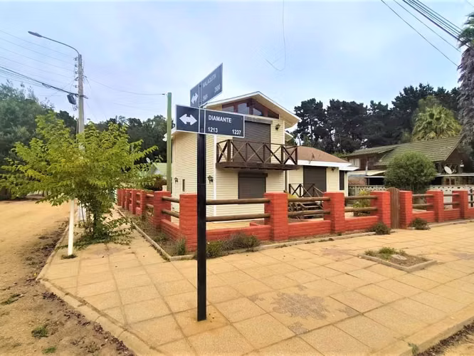 OPORTUNIDAD INIGUALABLE  VENTA CASA PLAYA ALGARROBO