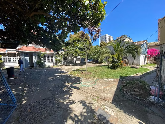 OFICINA CASA COMERCIAL 1.490 M2 DE TERRENO