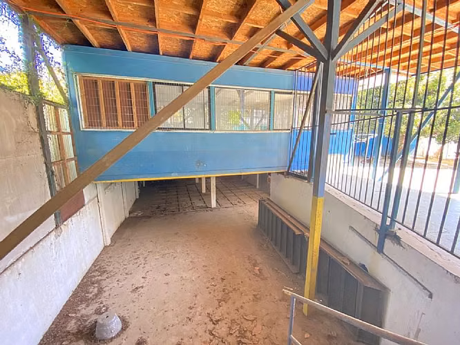 OFICINA CASA COMERCIAL 1.490 M2 DE TERRENO