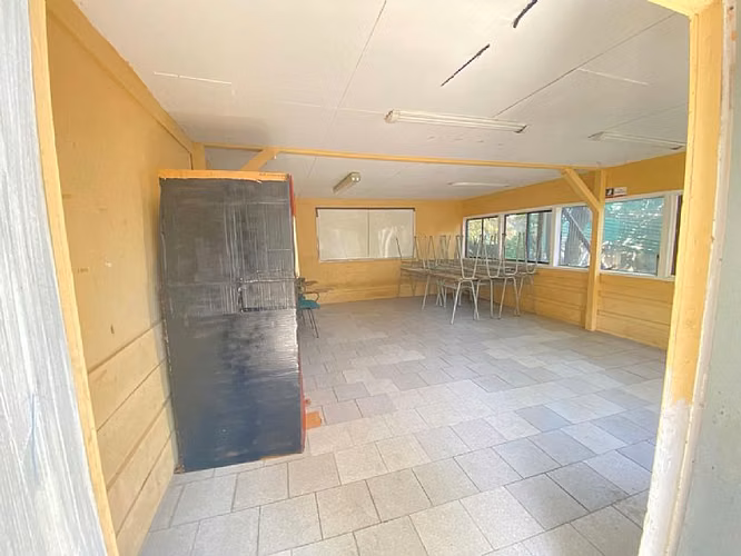 OFICINA CASA COMERCIAL 1.490 M2 DE TERRENO