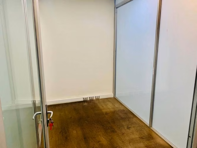 ARRIENDO OFICINA VALPARAISO 126 MT2