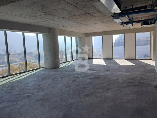 Gran Oficina de 775 m² - Providencia - a pasos del Metro