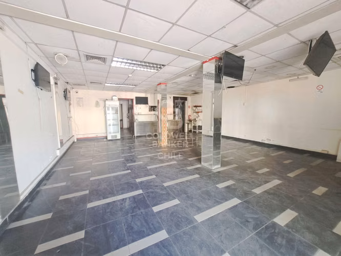 Local Comercial con Bóveda, Maipú