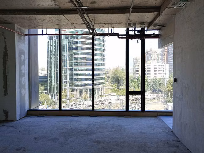 Oficina Cerro El Plomo 270m2
