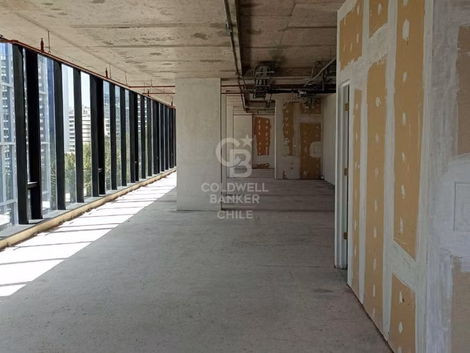 Oficina Cerro El Plomo 270m2