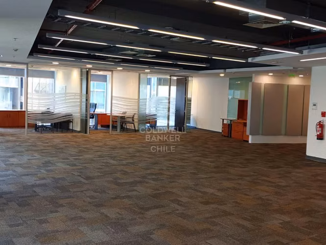 Oficina Cerro El Plomo 522m2