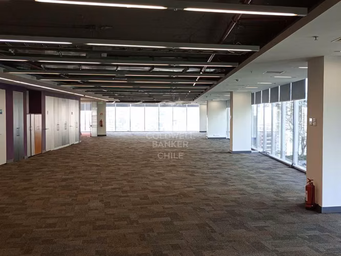 Oficina Cerro El Plomo 522m2