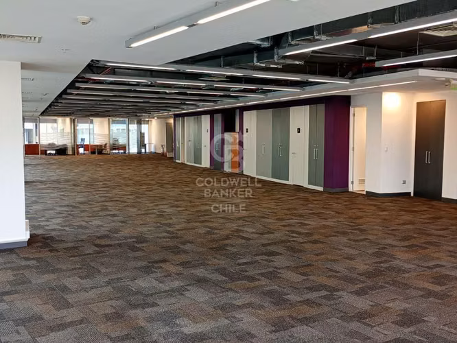 Oficina Cerro El Plomo 522m2