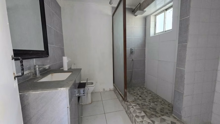 Casa Amplia 3 Dormitorios, Cercano Las Rejas