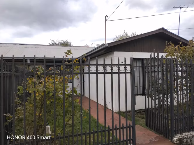 Arriendo Casa Pasaje 4, Villa San Cristóbal, Chillán.-