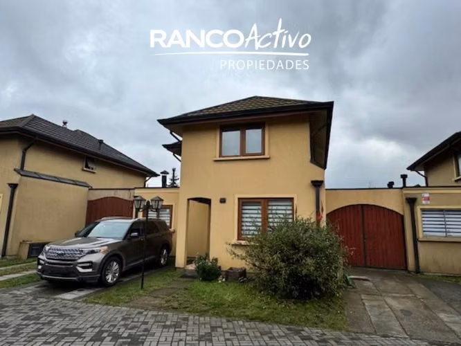 Casa en venta de 3D/3B en condominio San Pedro de la Paz