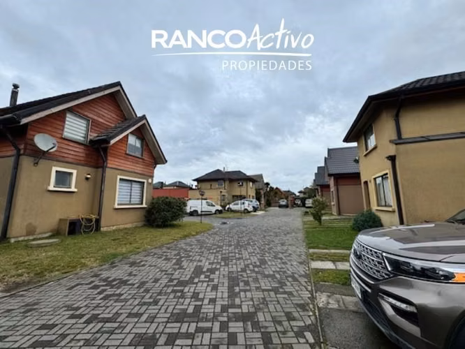 Casa en venta de 3D/3B en condominio San Pedro de la Paz