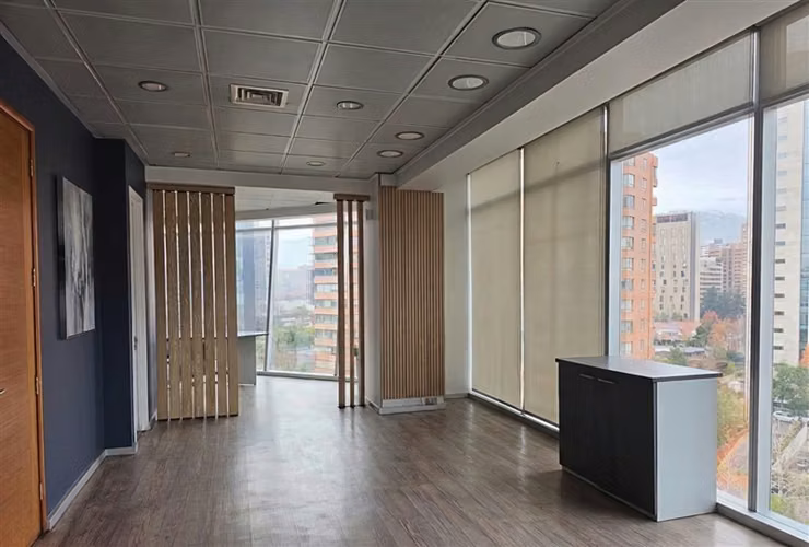 Oficina Amoblada en Arriendo Edificio Quantum - Imagen 16