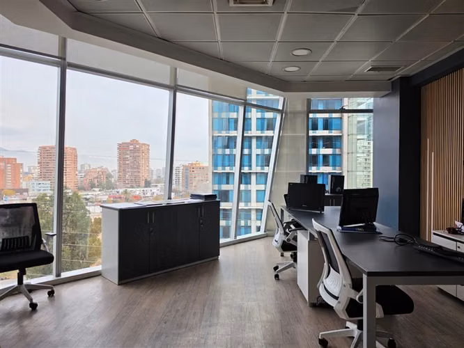 Oficina Amoblada en Arriendo Edificio Quantum - Imagen 8