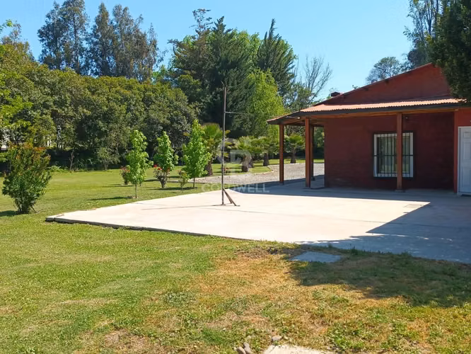 Parcela 5.000 m2 con dos casas en Calera de Tango