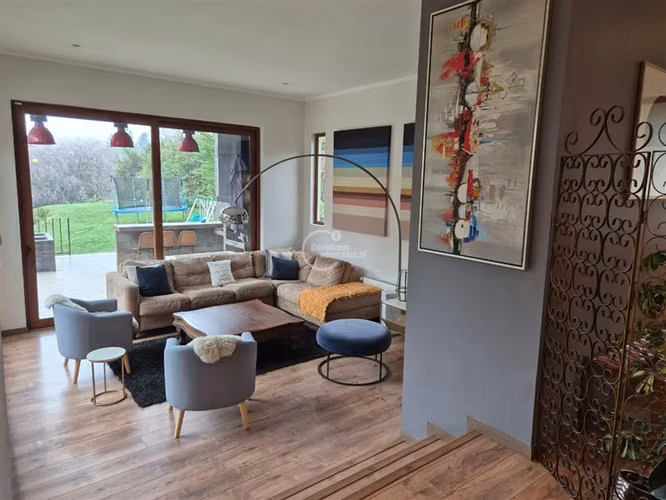 Casa en arriendo de 1 dorm. en Los Angeles