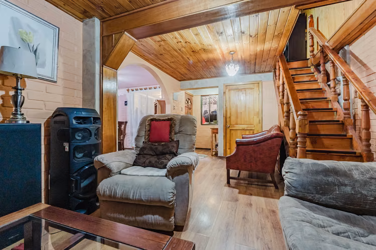 Vendo Casa 4D+2B muy cerca de Avda.  Américo Vespucio, Maipú