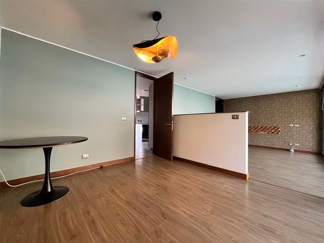 Casa en venta de 5 dormitorios ,Chamisero,Colina, Colegios.