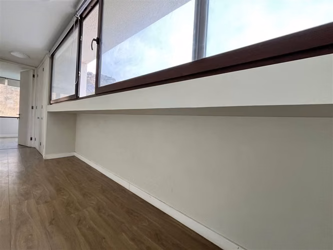 Casa en venta de 5 dormitorios ,Chamisero,Colina, Colegios.