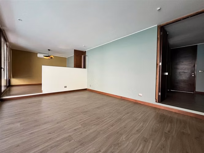 Casa en venta de 5 dormitorios ,Chamisero,Colina, Colegios.