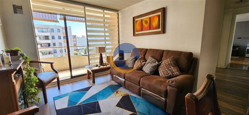 Departamento en Venta de 3 dorm. 2 baños Est y B. Republica!