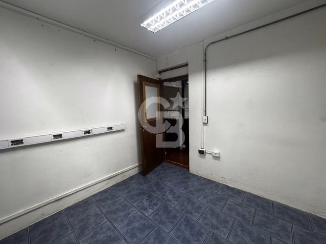 A pasos del centro ideal para empresas/oficinas. - Imagen 12