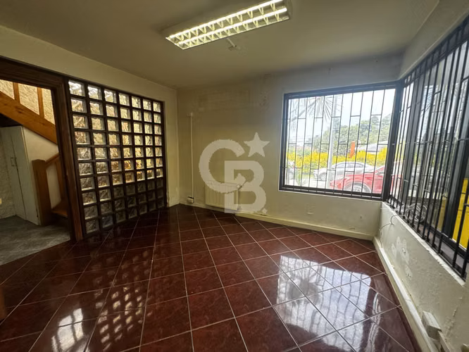 Atención empresas, arriendo ideal a pasos del centro.