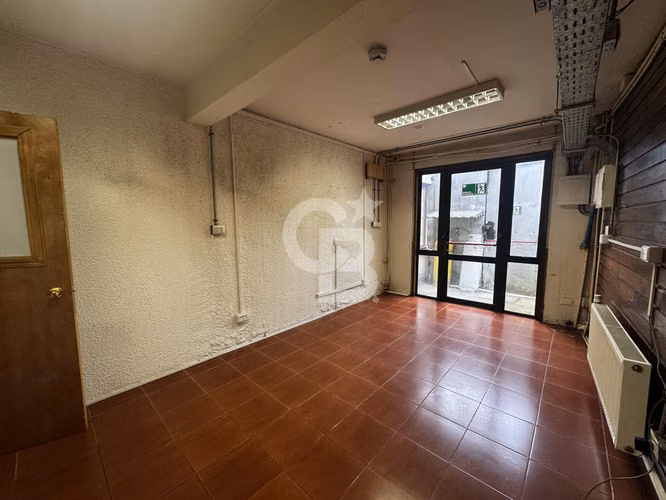 A pasos del centro ideal para empresas/oficinas. - Imagen 10