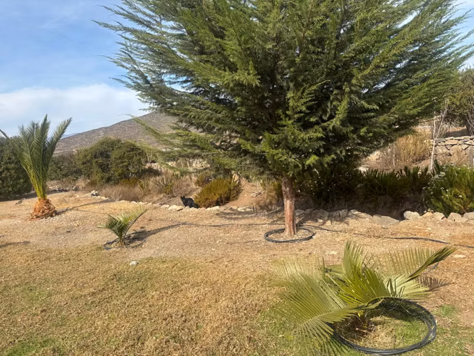Exclusiva Parcela de 10.000 m² con Casa de 470 m² en La Serena