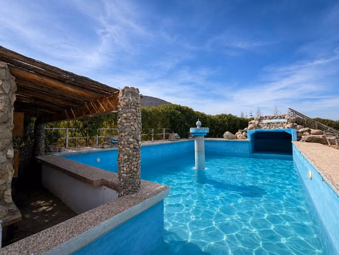 Espectacular Parcela en Alpatitas – 470 m² Construidos y 10.000 m² de Terreno - Imagen 3