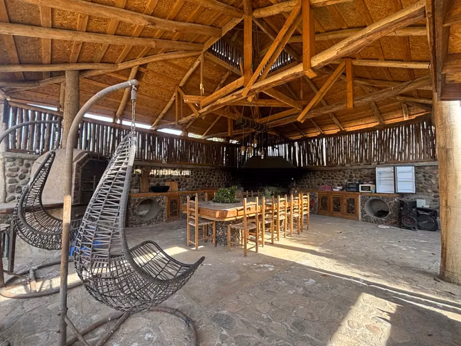 Exclusiva Parcela de 10.000 m² con Casa de 470 m² en La Serena