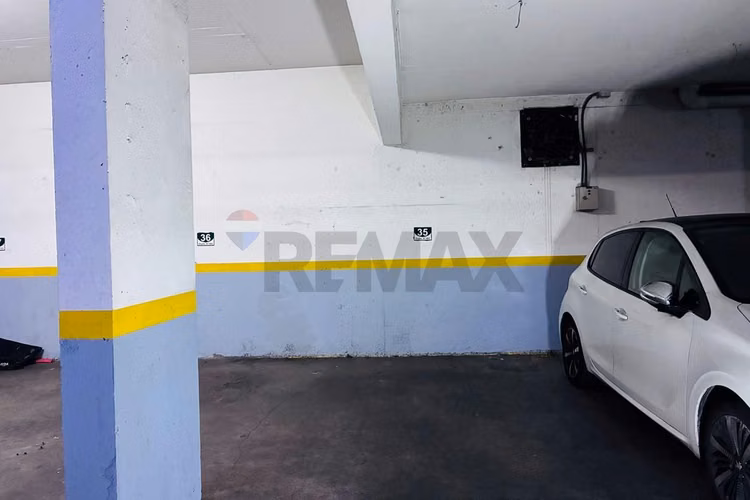 "estacionamiento en venta, acepto ofertas"