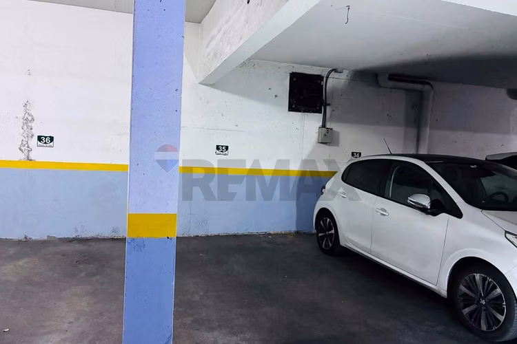 "estacionamiento en venta, acepto ofertas"