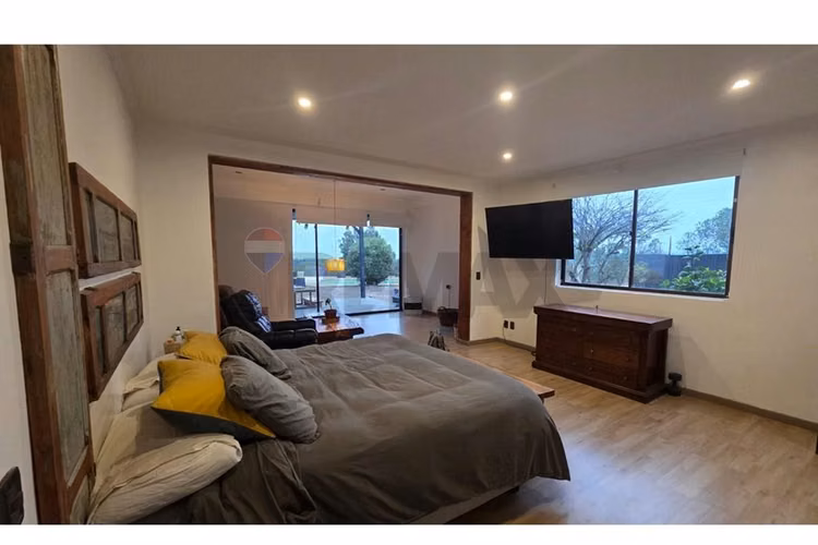 Vendo casa completamente amoblada 4d, 5b