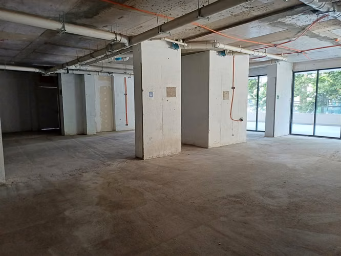 LOCAL COMERCIAL Antonio Bellet
