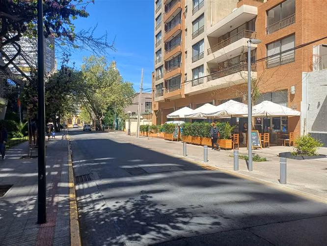 LOCAL COMERCIAL Antonio Bellet