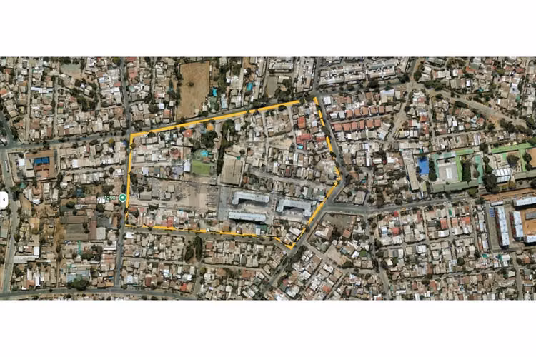 Terreno con potencial  inmobiliario