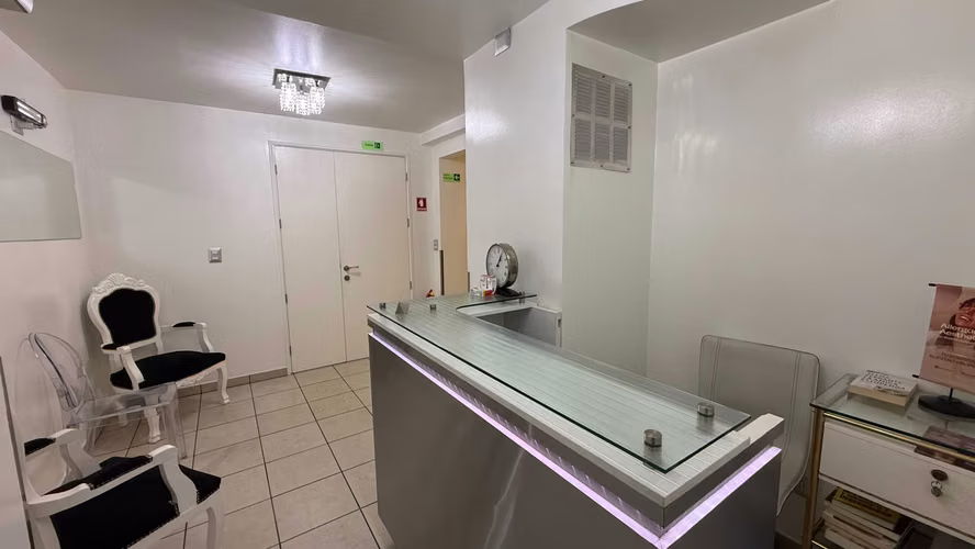 Oficina Habilitada para Centro Médico – Metro (168415)
